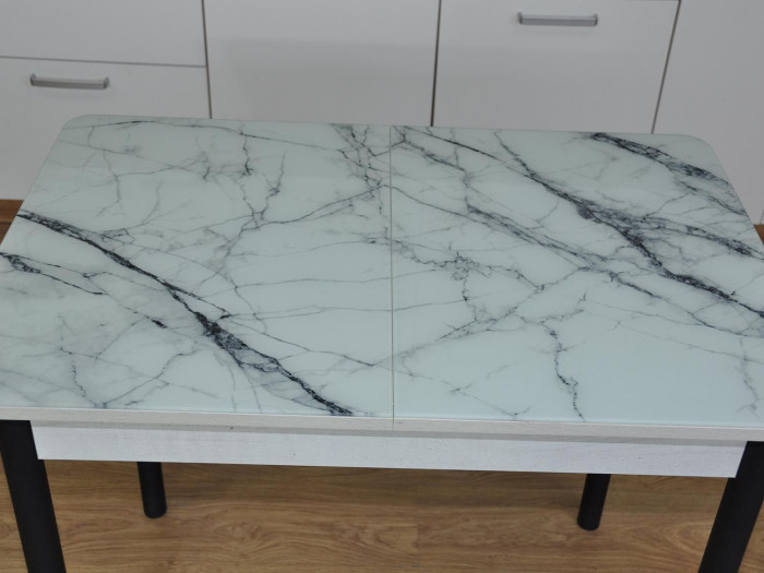 Нью йорк фотопечать стол обеденный раздвижной / белый мрамор/бетон белый/черный