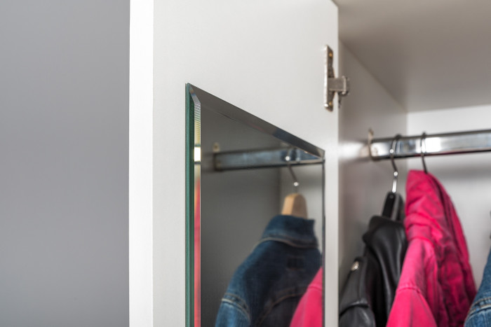 Торонто 12.149 Стол + 13.333 Шкаф для одежды, цвет белый шагрень/стальной серый, ШхГхВ 200х53,1х195,7 см., универсальная сборка